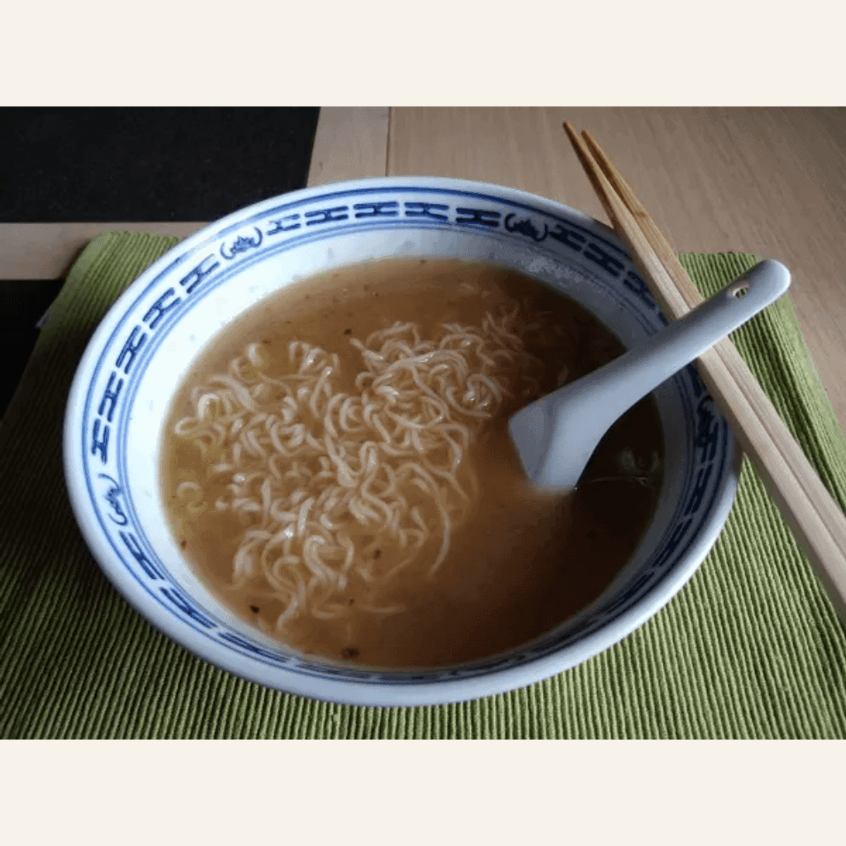Instant Noodles Chicken